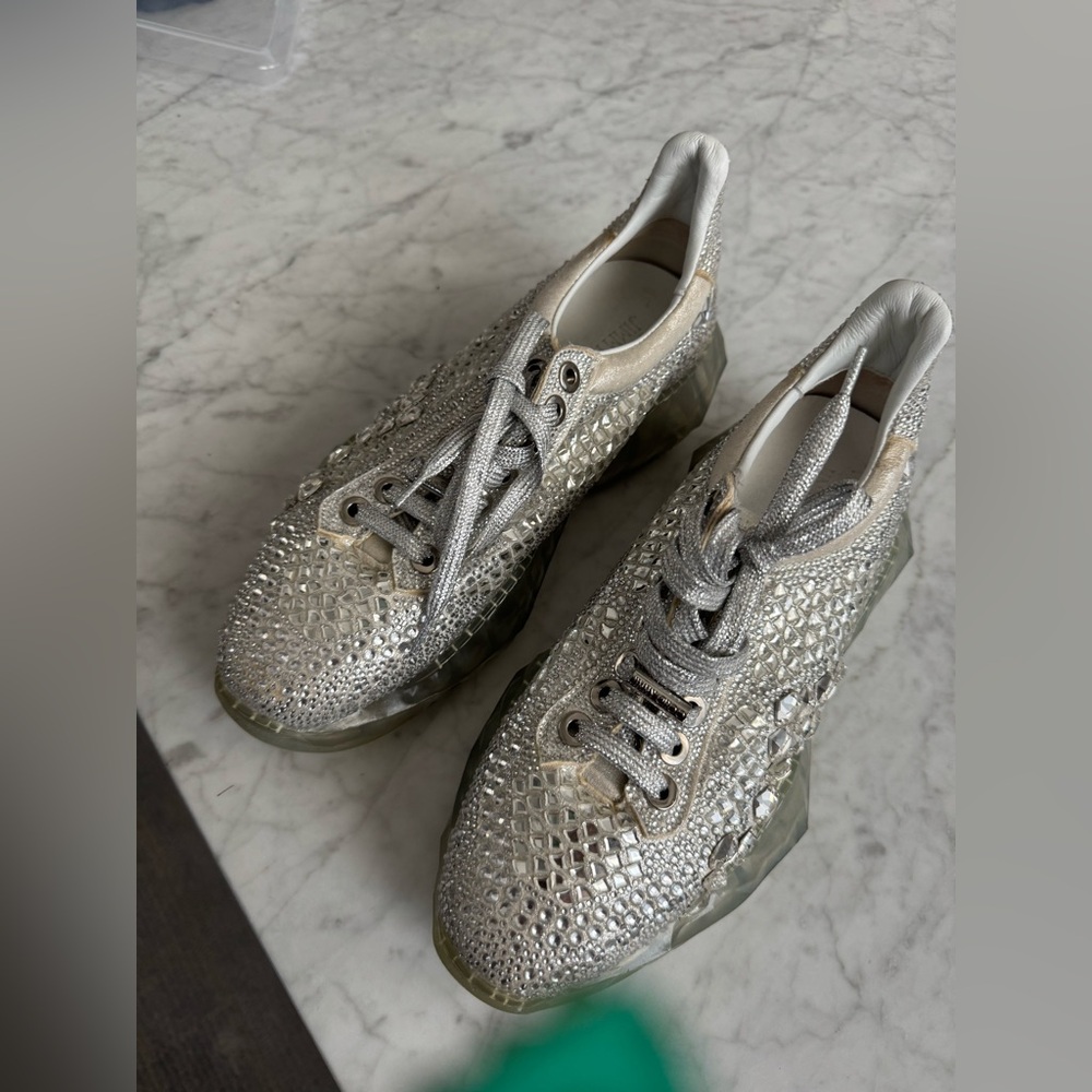 Super sparkling sneakers